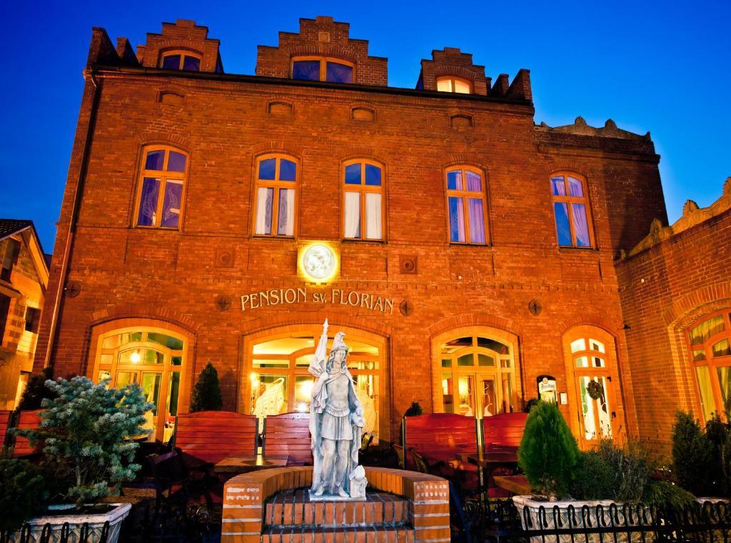Pension Sv. Florian Hlucin Exterior photo